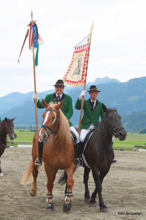 piesendorf-_waidach_festmarsh_banner.jpg